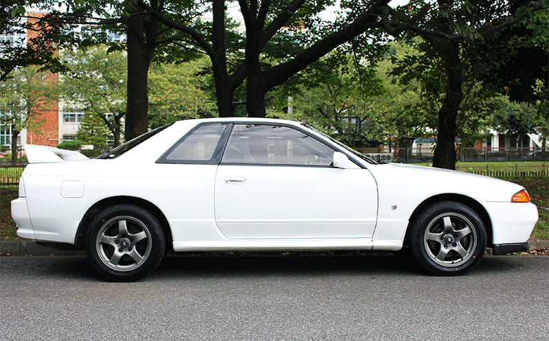 ニッサン スカイライン GT-R R32 - サムネイル