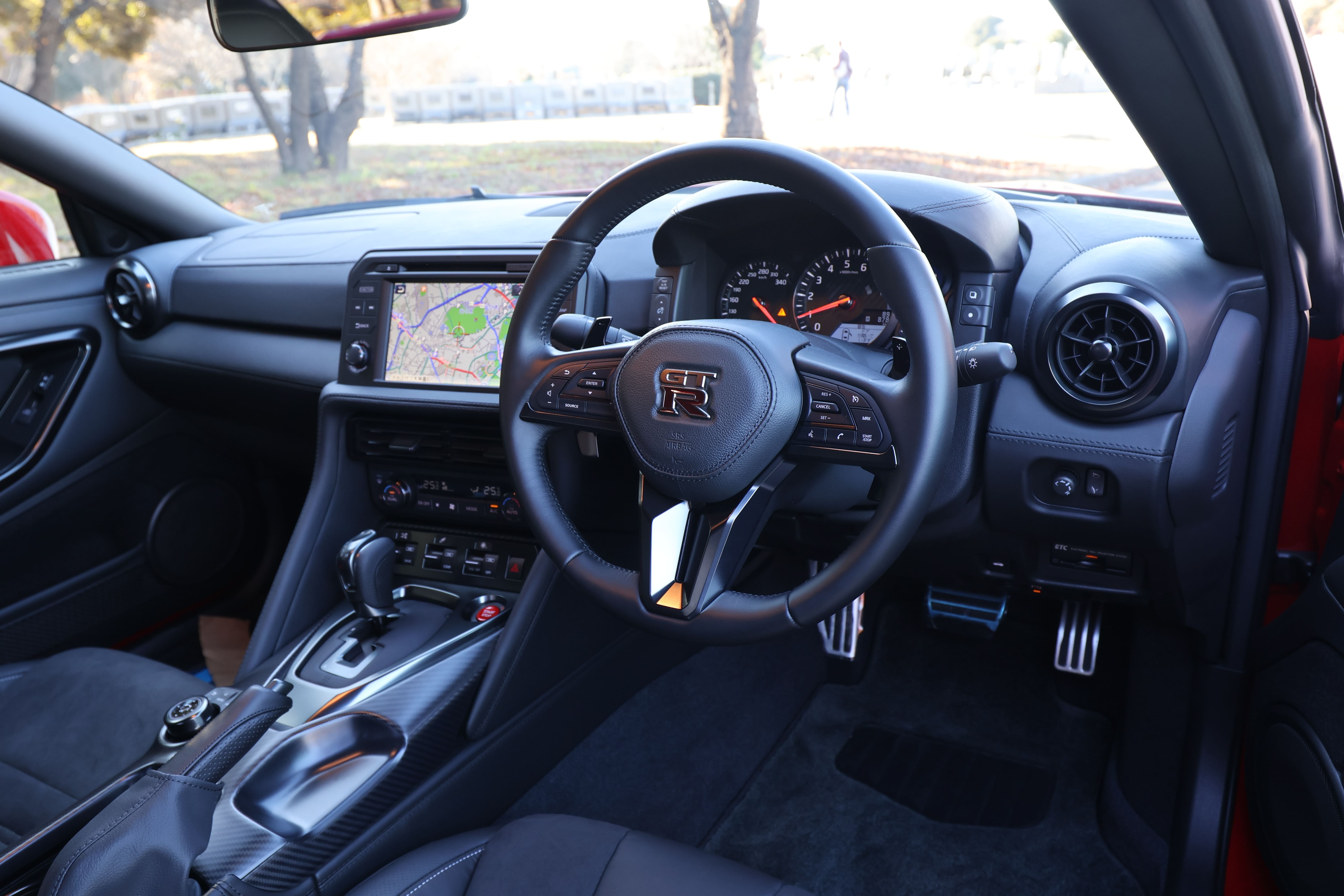 ニッサンGT-R R35 2025年モデル - サムネイル