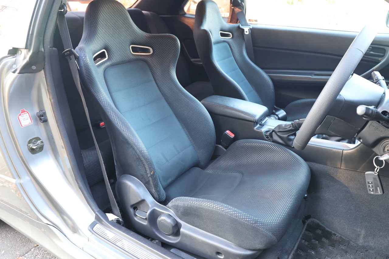 ニッサン　スカイライン　ＧＴ－Ｒ　Ｒ３４ - サムネイル