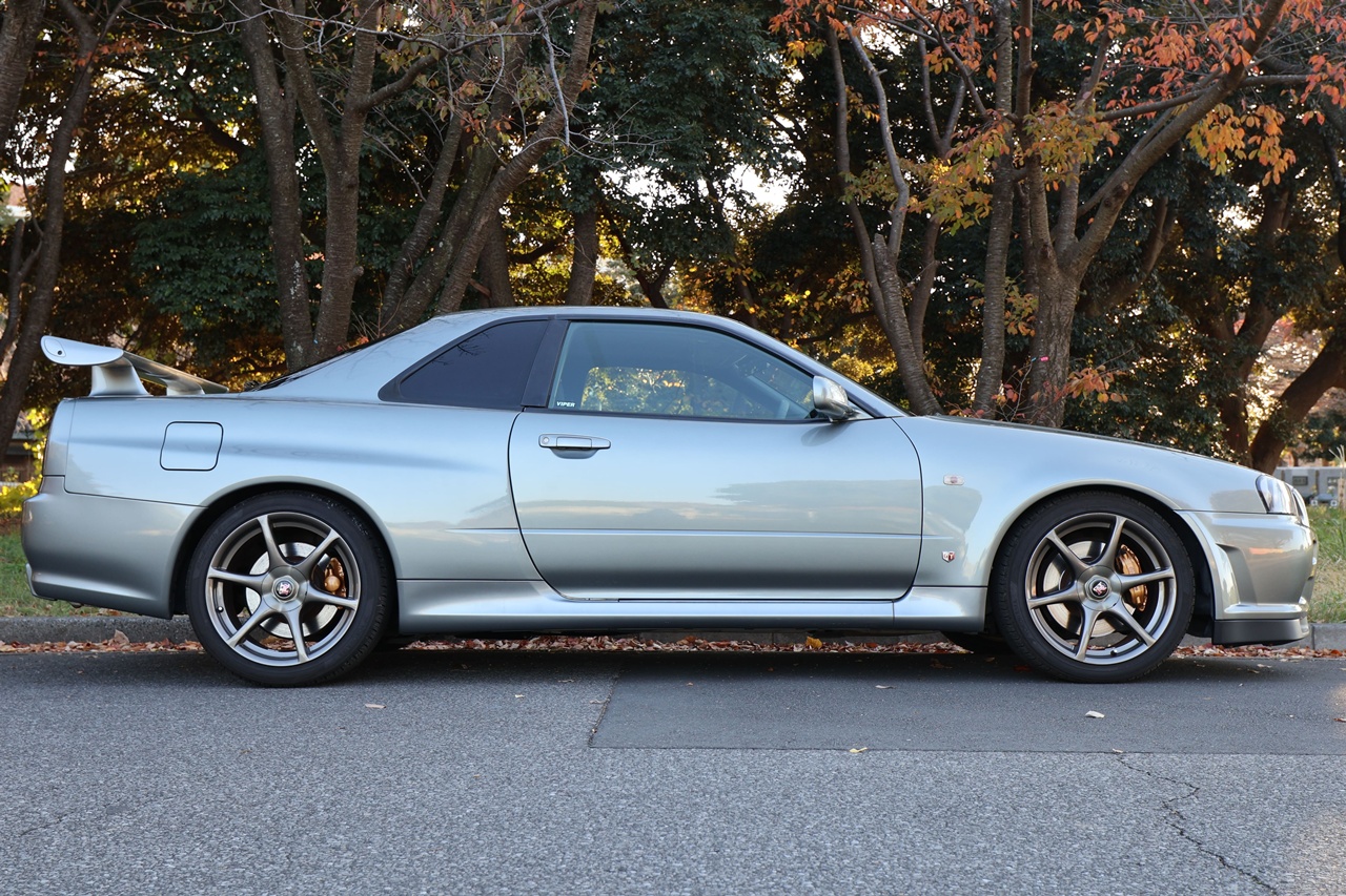 ニッサン　スカイライン　ＧＴ－Ｒ　Ｒ３４ - サムネイル