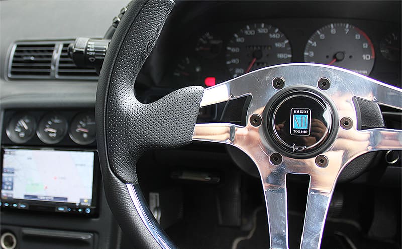 ニッサン スカイライン GT-R R32 - サムネイル